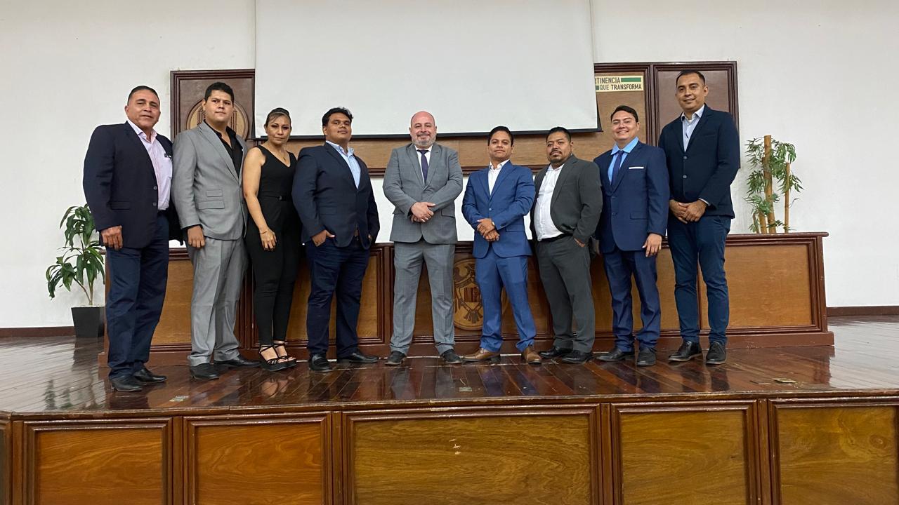 Abogados del corporativo